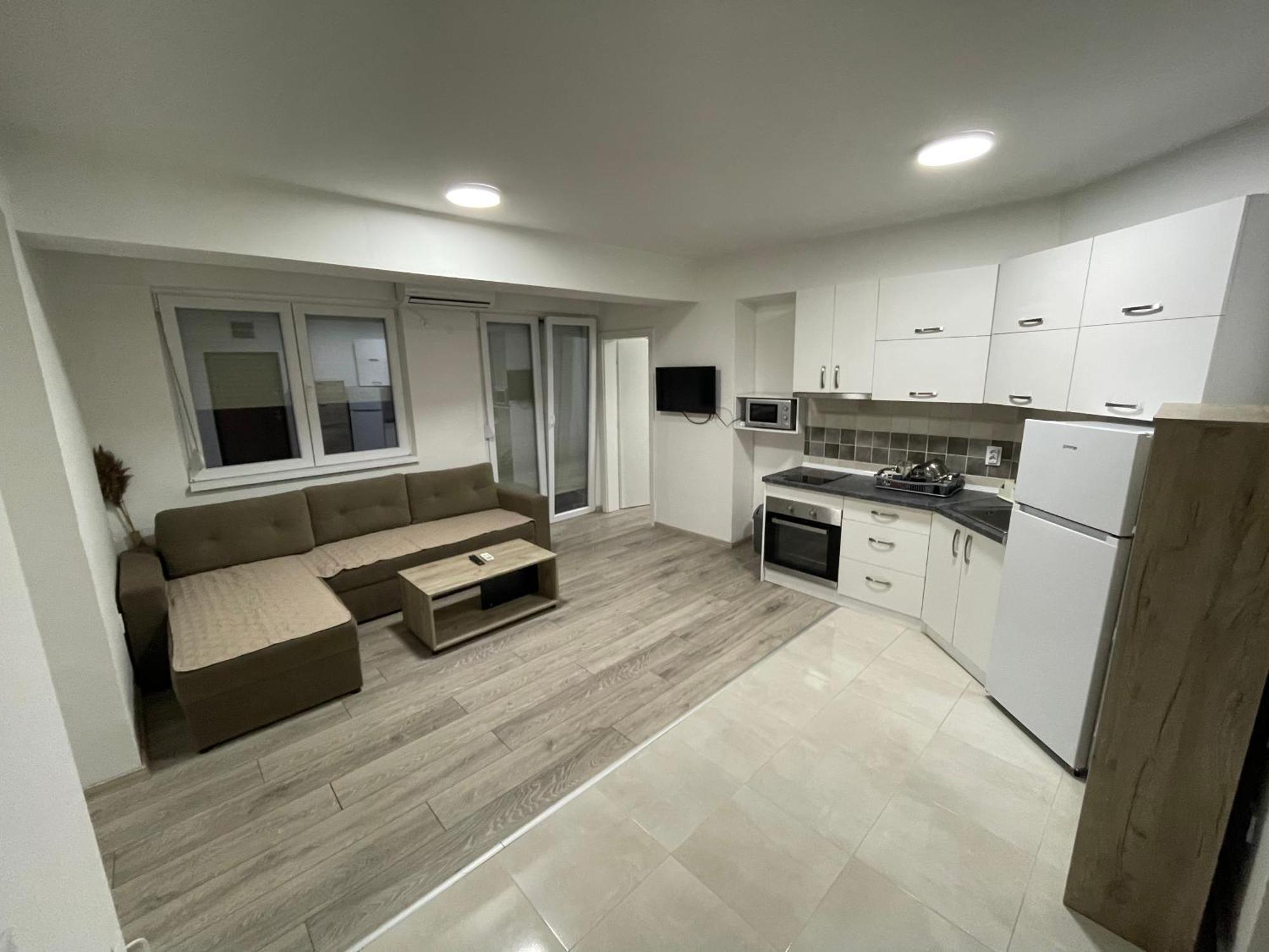 Mrn 2 Apartment *